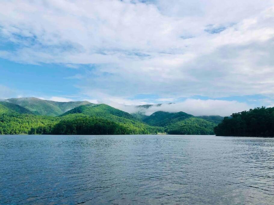 Cabin At The Cove At Watauga Lake Butler Exteriör bild